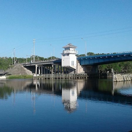 Big River Marina & Lodge Astor Екстер'єр фото