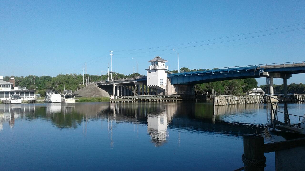 Big River Marina & Lodge Astor Екстер'єр фото