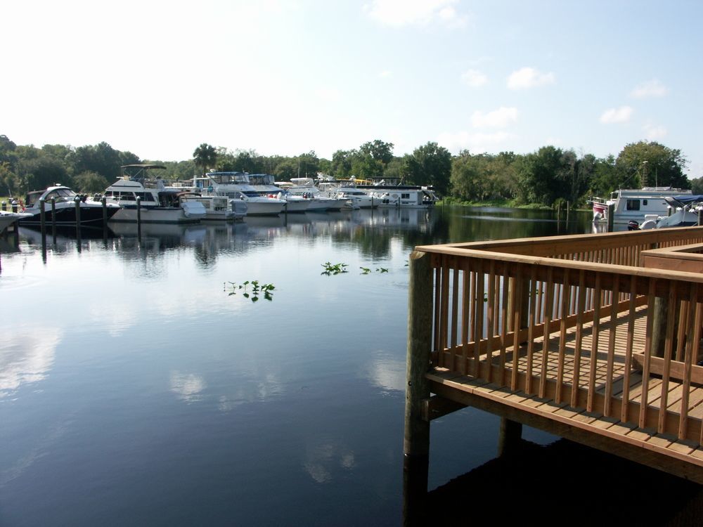 Big River Marina & Lodge Astor Екстер'єр фото